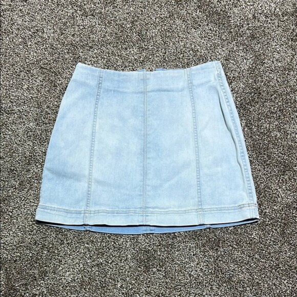 Dresses & Skirts - Wild fable small denim Blue Mini Skirt - zipper back stretch